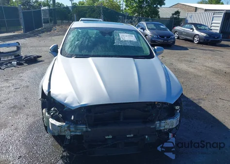 2019 Ford Fusion Hybrid Titanium from USA, damaged, VIN 3FA6P0RUXKR141565